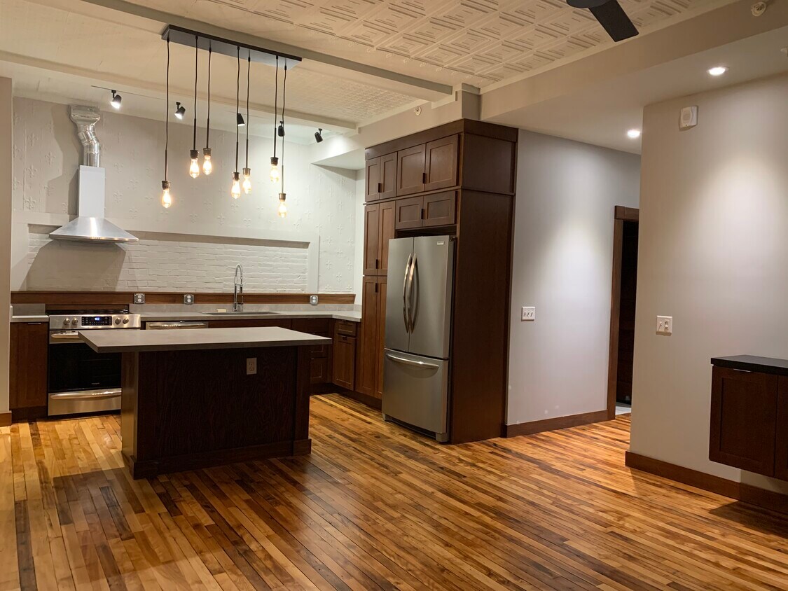 Foto principal - 223 Lisbon St