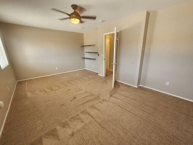 Building Photo - Don't Miss This Beautiful Desert Vista Home!