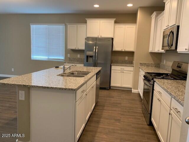 Foto del edificio - 41342 W Jenna Ln