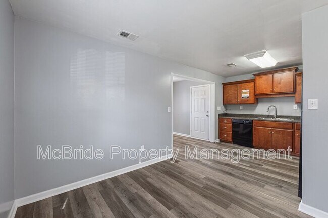Foto del edificio - 902 Alfred St NE
