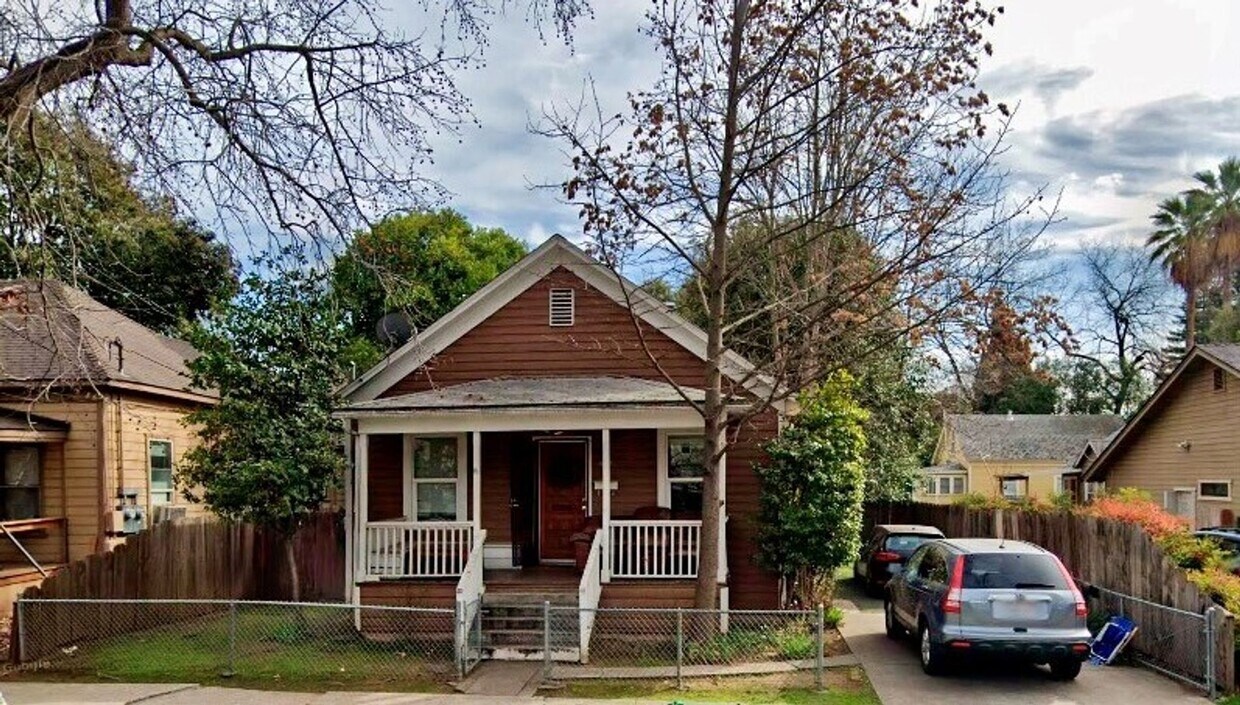 Primary Photo - Classic Chico House! Available for Summer ...