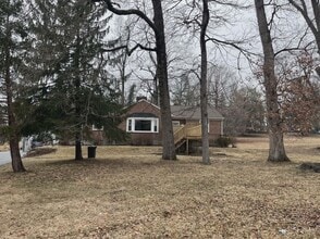 Building Photo - 214 Sudbrook Ln