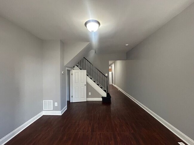 2 Bedrooms PLUS DEN - 2 Bedrooms PLUS DEN Townhome