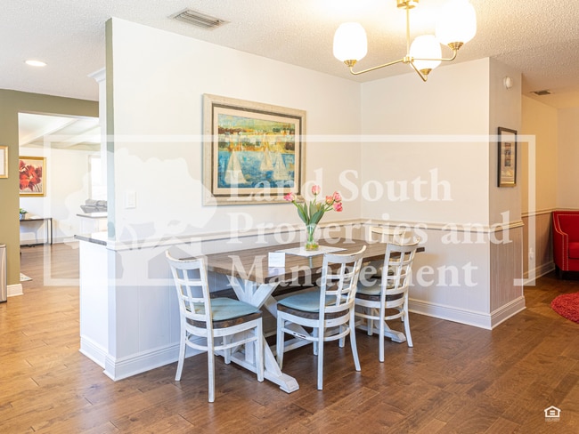 Building Photo - Charming Furnished Home in the Heart of Lakeland