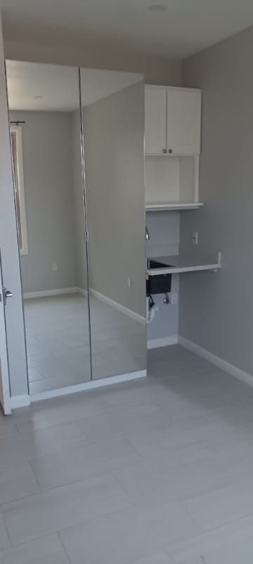 Foto del edificio - 30 W Beach St