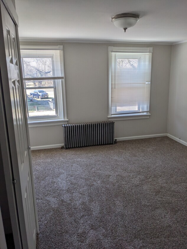 Living Room - 519 Jefferson Ave