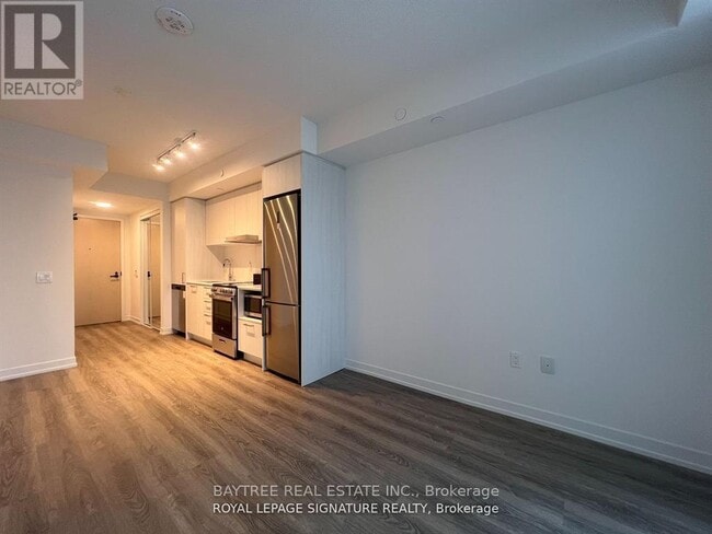 Building Photo - 195 Commerce St