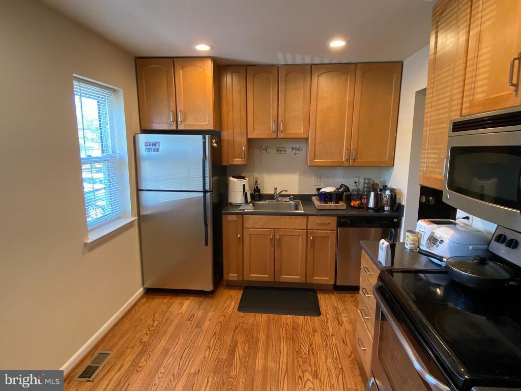 Foto principal - 7432 Pohick Rd