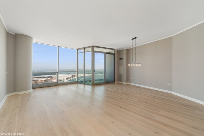 Foto del edificio - 420 E Waterside Dr