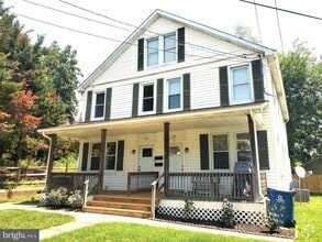 Building Photo - 116 S Main St