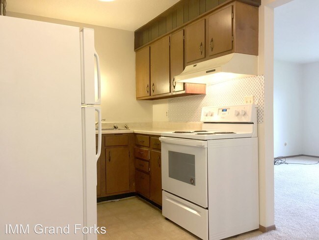 Building Photo - 423 Seward Ave