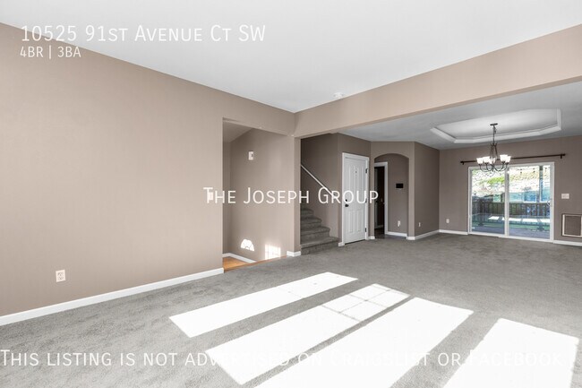 Foto del edificio - Spacious 4 bed/2.5 bath in Lakewood!