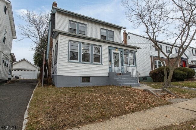 Building Photo - 1442 Highland Ave