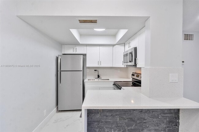 Foto del edificio - 5305 NW 18th St