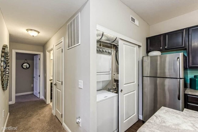 Foto del edificio - 889 Woodmeadow Way