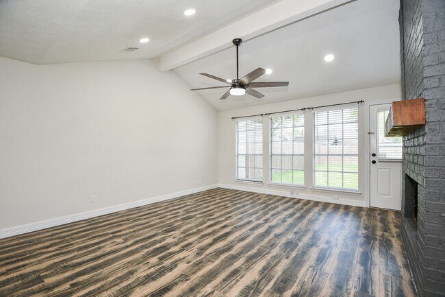 Foto del edificio - 13910 Bonnercrest Dr