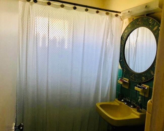 Building Photo - 56 Seabreeze Dr