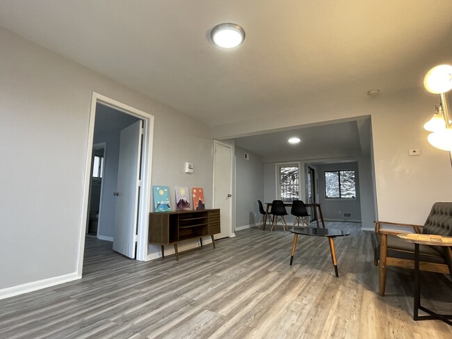 Foto del edificio - 5735 Hobart St, Pittsburgh, PA 15217