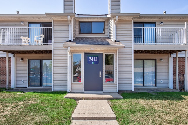 Building Photo - Franklin Park Apartments