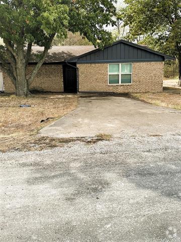 Building Photo - 101 Redbud Ct