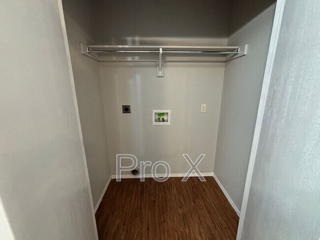 Foto del edificio - 3308 SW Victoria Pl