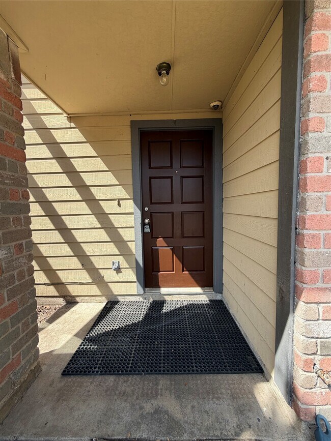 Foto del edificio - 7111 Golden Dale Ct