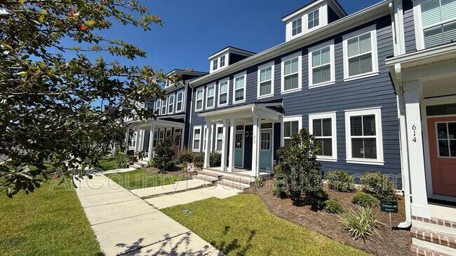 Foto del edificio - 612 Southview Ln