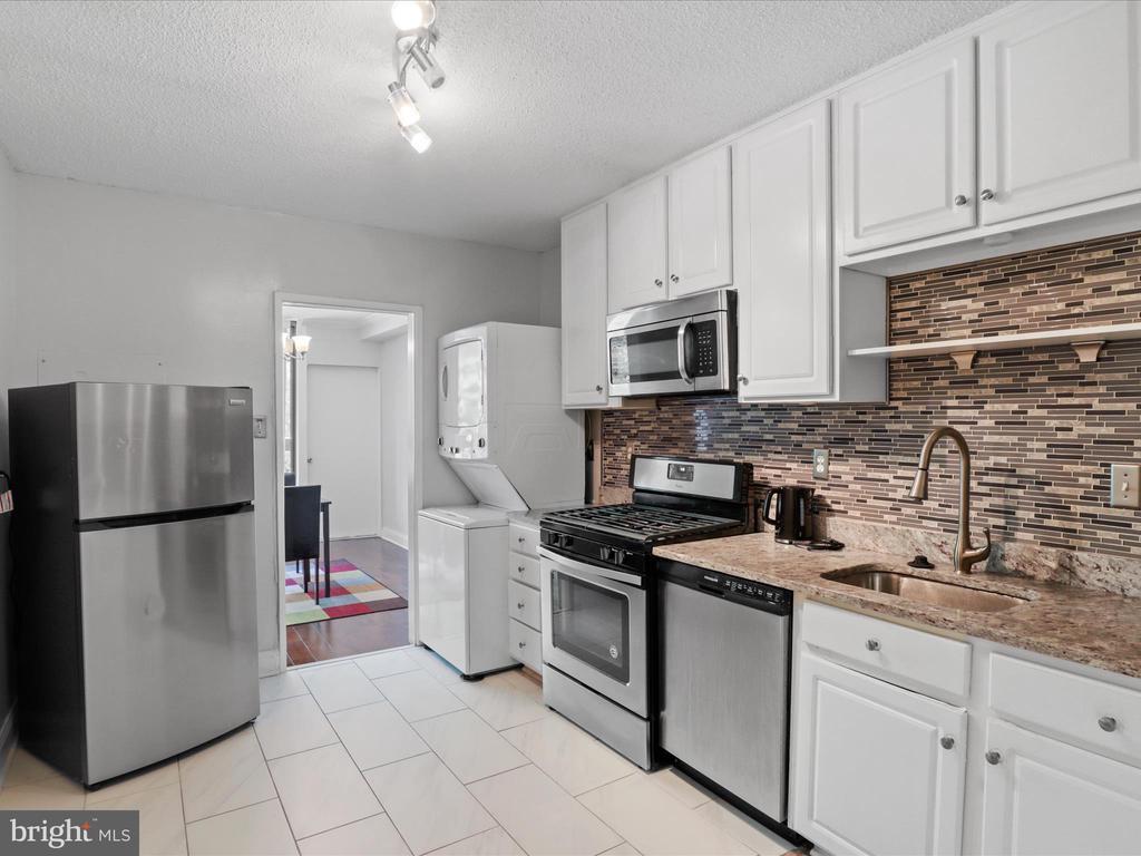 Foto principal - 3705 S George Mason Dr