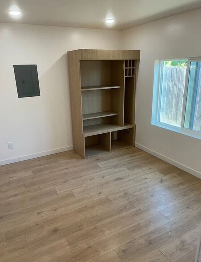 Foto del edificio - Modern 4 bed home Centrally located