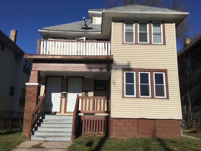 Foto del edificio - 3730-3732-3732 W Roberts St