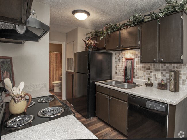 The Residences at Mesa Ridge Apartments Garland, TX