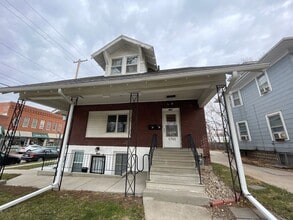 Building Photo - 1700 Garfield St