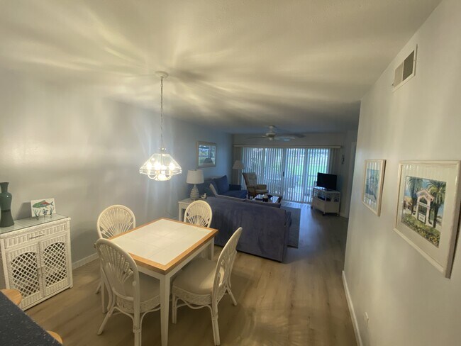 Foto del edificio - 433 Cerromar Ln