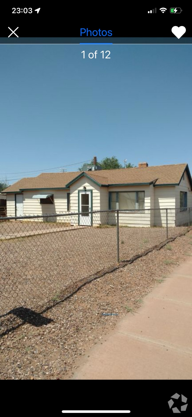 Building Photo - 522 E Oak St