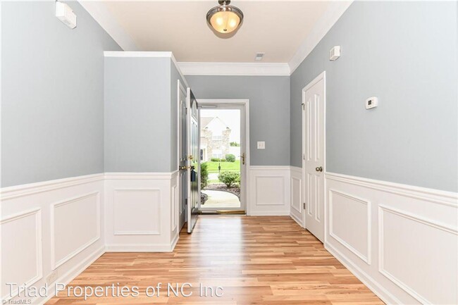Foto del edificio - 3 br, 3 bath House - 815 Jennifer Ln