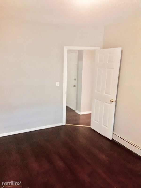 Foto del edificio - 2 br, 1 bath Townhome - 22 Seymour Ave