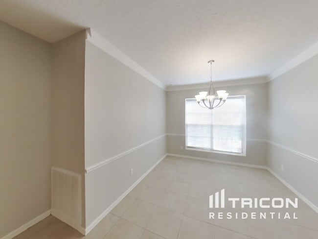 Building Photo - 15614 Indian Queen Dr