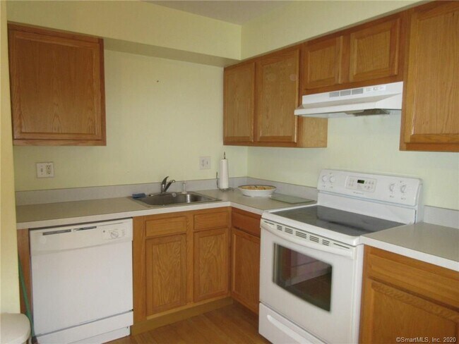 Foto del edificio - 73 Aspetuck Village