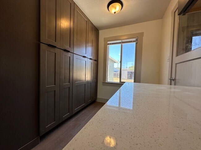 Foto del edificio - Completely Renovated Home in Salinas