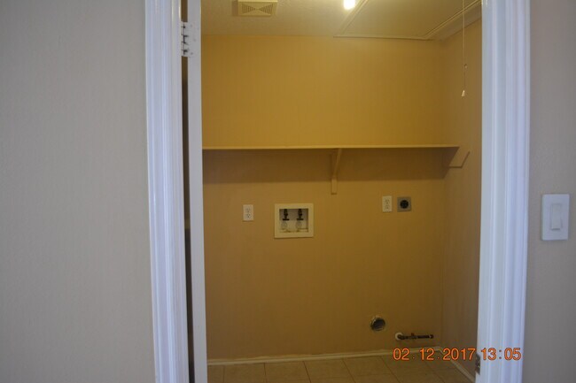 Foto del edificio - 6807 Ashland Forest Dr