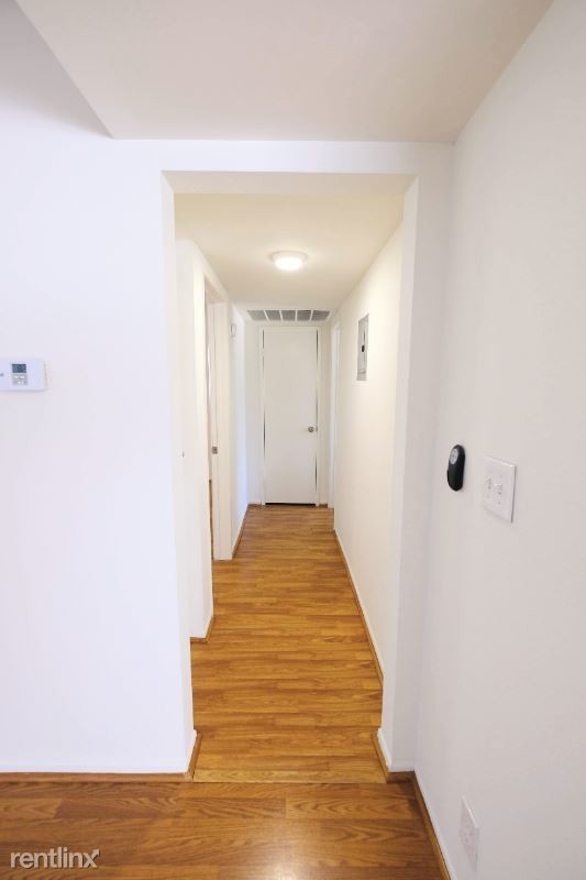 Foto del edificio - 14315 Moorpark St