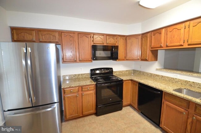 Building Photo - 6515 Hubbardton Way