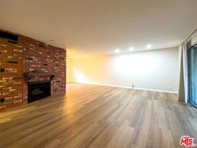 Foto del edificio - 9531 Vía Ricardo