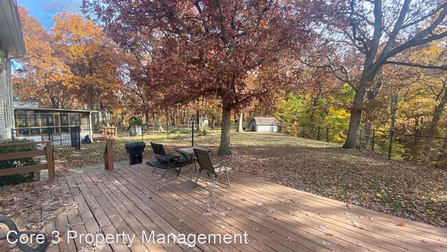 Building Photo - 4 br, 2.5 bath House - 1316 W Woodside Drive