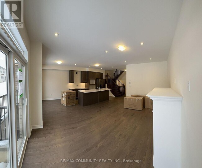 Building Photo - 59 Mountainside Cres