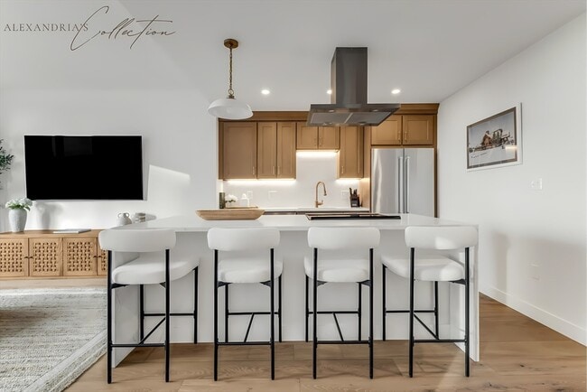 Foto del edificio - 234 Causeway St