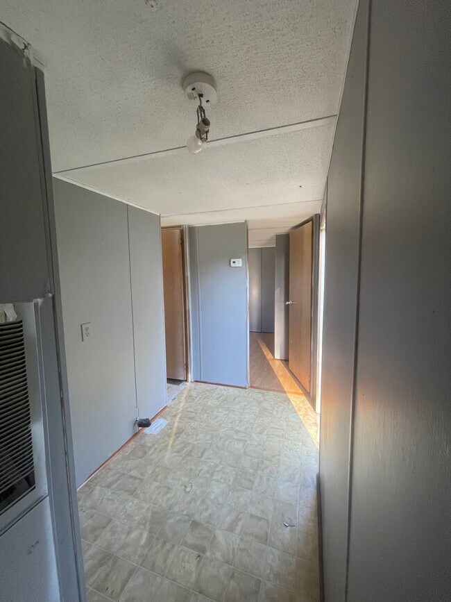 Building Photo - 85 Fowler Cir