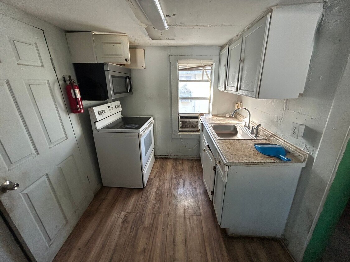 Foto del edificio - 3/1 Downstairs unit in the heart of Bradenton