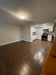 Vista desde la sala de estar a la cocina - 1515 Holman Ave