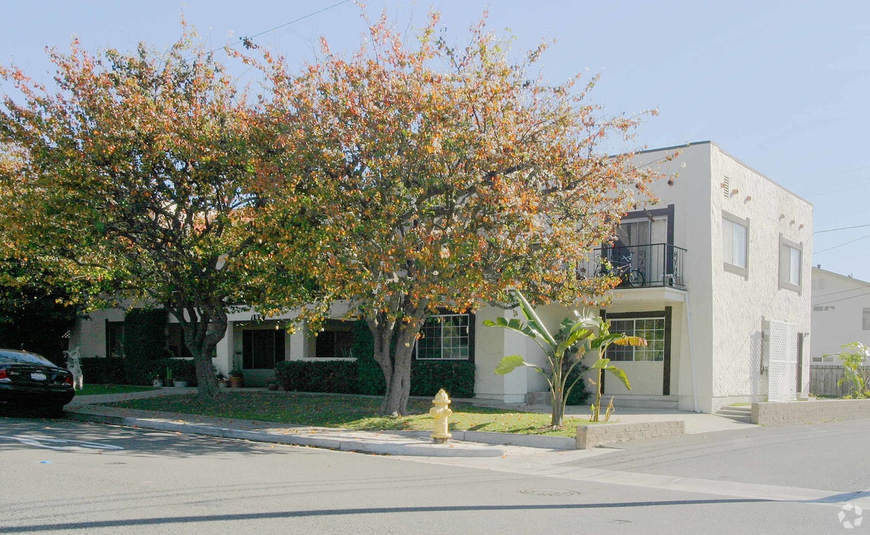 Primary Photo - 102 Avenida San Luis Rey